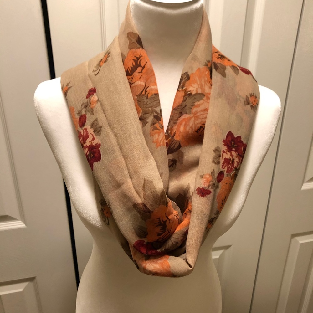 Women’s floral scarf / shawl / wrap. Never worn